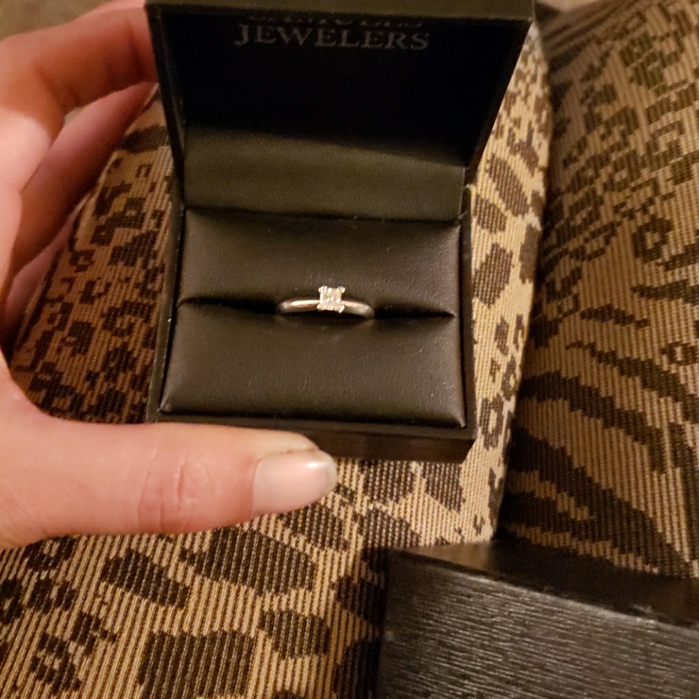 14k  gold diamond engagement ring size 6